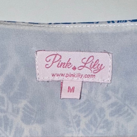 Pink Lily Romper Shorts Wrap Style Belted Vacation Spring break Blue white Sz M - Picture 8 of 8